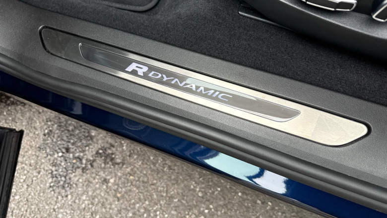 Land Rover Range Rover Evoque 1.5 P300e R-Dynamic HSE 5dr Auto Hatchback